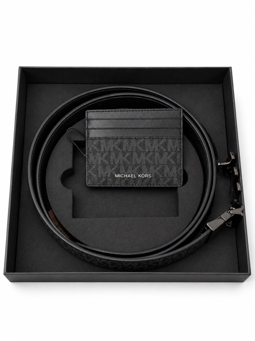 Michael Kors Card Holder and Belt set - Picture 2 of 4